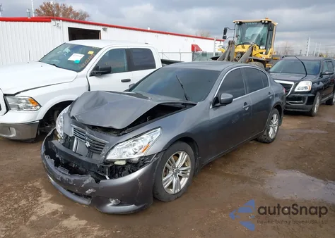 2013 Infiniti G37X z USA, uszkodzony, nr VIN JN1CV6AR4DM763347